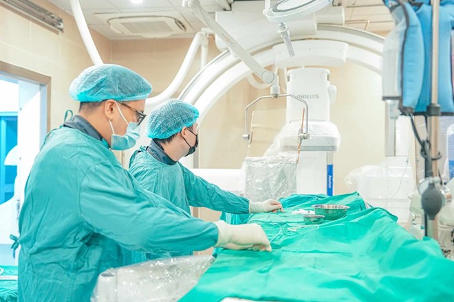 Cơ chế, chính sách đã mở nhưng vẫn thiếu thuốc, vật tư y tế cục bộ