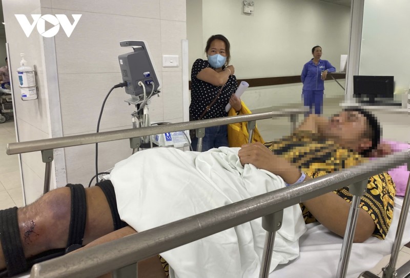 Các bệnh viện tuyến trên luôn túc trực, cấp cứu các ca tai nạn bão, lũ