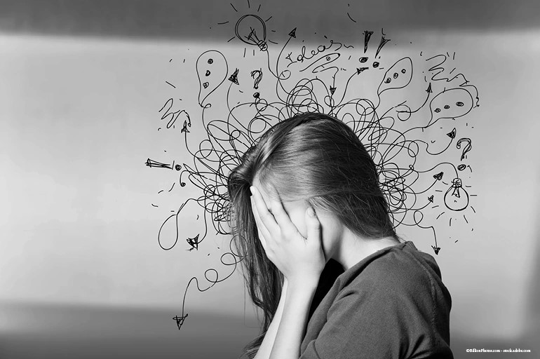 Chồng làm ăn thua lỗ, nợ nần, vợ lo lắng đến mức nhập viện tâm thần