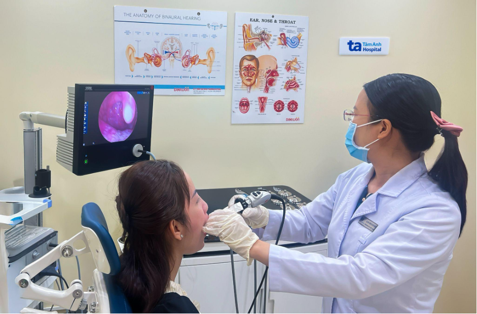 Phòng khàn tiếng, mất giọng do tiệc tùng cuối năm