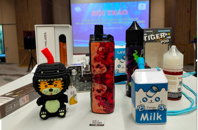 Tại sao giới trẻ bị thuốc lá điện tử lôi kéo?