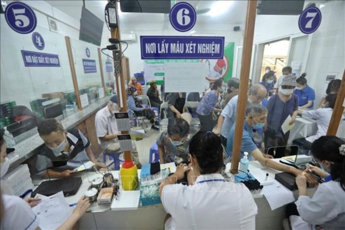 Điều chỉnh quy định khám, chữa bệnh thông tuyến