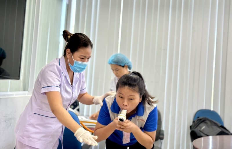 Hơn 1.800 người lao động tại Quảng Nam được khám bệnh nghề nghiệp